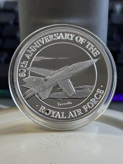 第195期拍卖 - 特克斯和凯科斯1998年皇家空军之战斗机28.28克纪念银币，999银，38.61毫米，有黑点