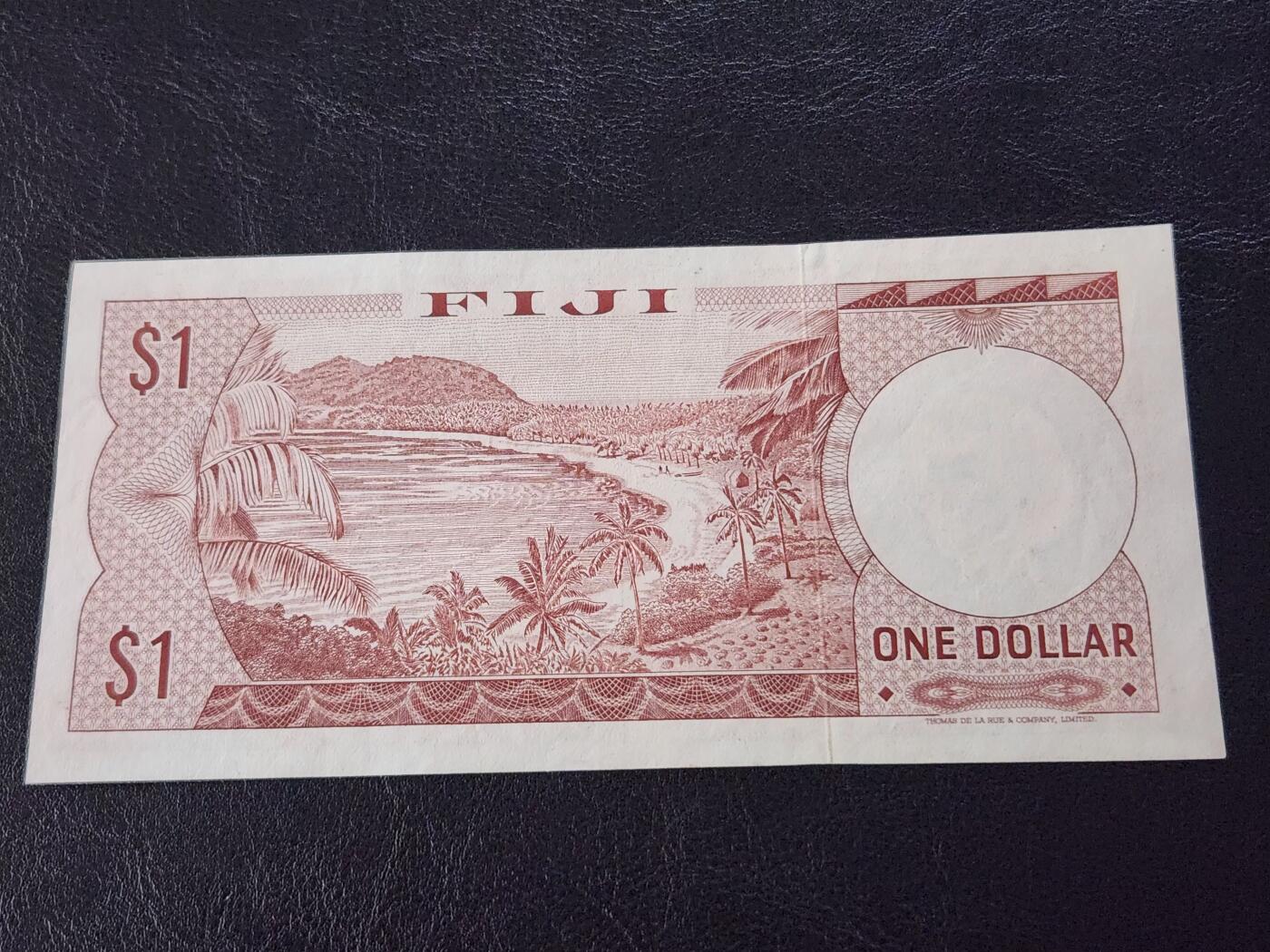 3月27号晚上8点 外国纸币自动截拍第46场 B/1 斐济1元 极美品