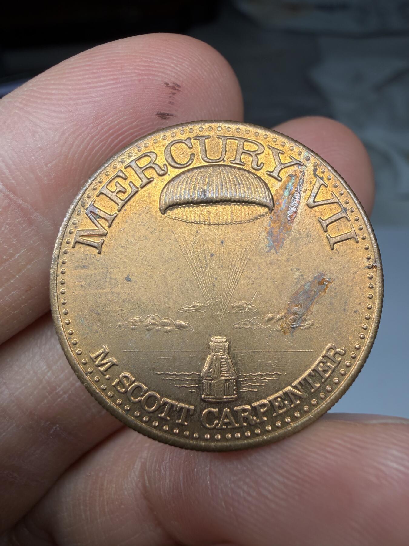 2026年集古藏今外币拍卖第三期-第9场—（总第319拍），可以寄存60天，满160元包邮。 1962年美国探月纪念章，直径26毫米