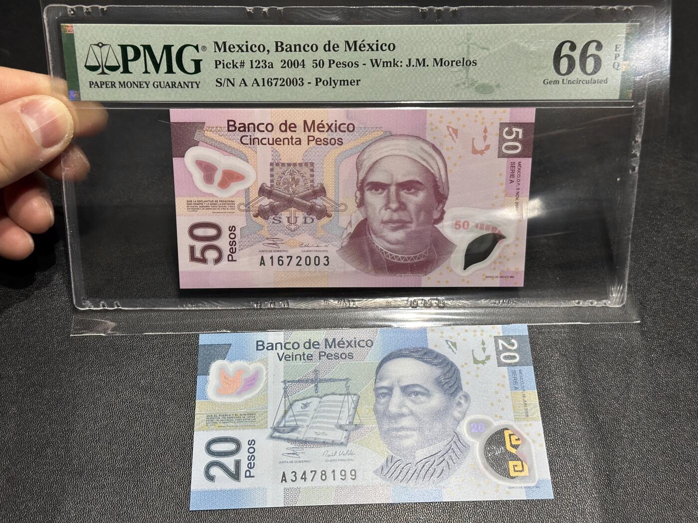 《外钞收藏家》第六百二十一期（精选场）（长期征集拍品、欢迎藏友们联系合作） 2004年墨西哥50比索 PMG66+20比索全新裸币 2张一起 都是A冠
