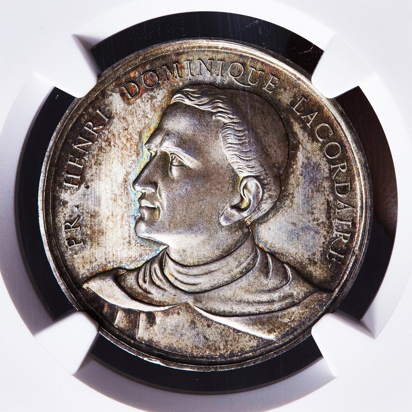 【俄甄集藏】2026年(050)04-01星期三 晚 19:30 全场包邮 法国1860-1879年社会改革家亨利·拉科代尔头像纪念圣托马斯·阿奎那学院银章，NGC MS65，五彩，顶级状态
