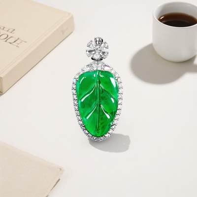 碧月说宝 君子怀瑾·当代和田玉清风专场(五) - 18k镶钻高冰正阳绿金枝玉叶