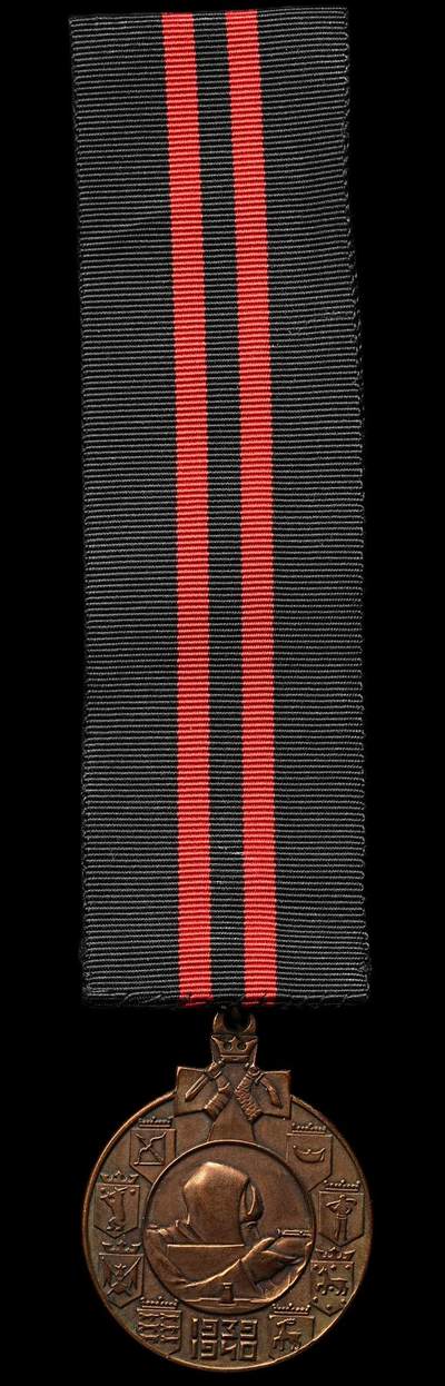 修遠堂世界钱币第109期 -  芬兰冬季战争纪念奖章（1939–1940），直径33.78mm，总重22.65g
