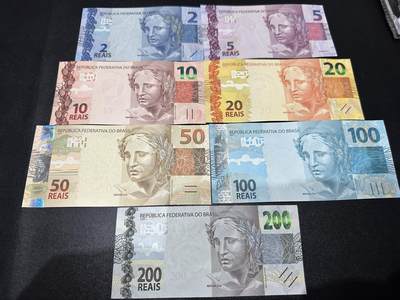 《外钞收藏家》第六百二十一期（精选场）（长期征集拍品、欢迎藏友们联系合作） - 巴西2-200里亚尔 7张一起 全新UNC