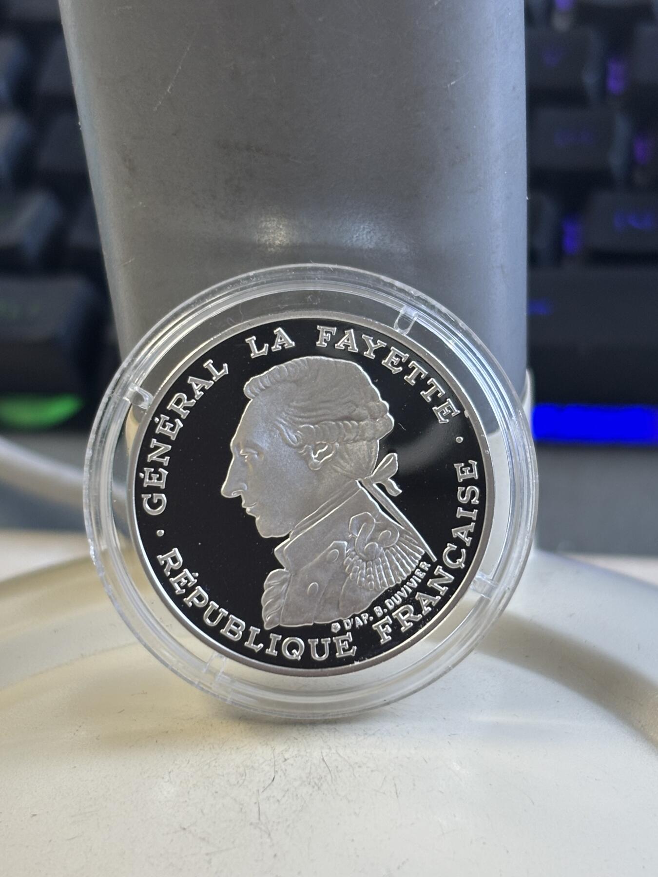 第195期拍卖 法国1987年人物拉法耶特·皮德福特30克加厚精制版本纪念银币，950银