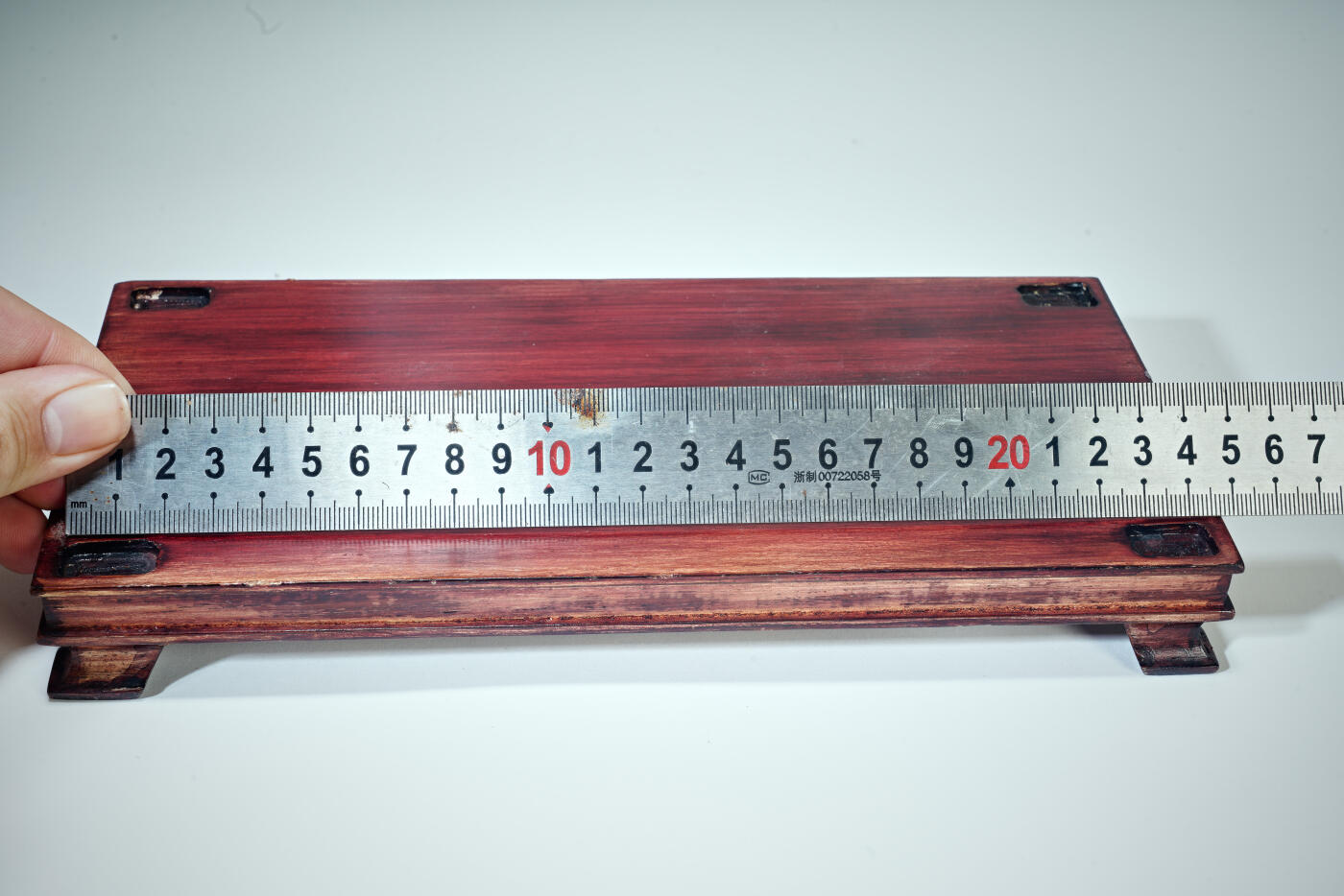 上海都达杂项专场八十【全场包邮】 清代木底座，全品，尺寸如图，无明显瑕疵，适合文房摆件或收藏。1-1