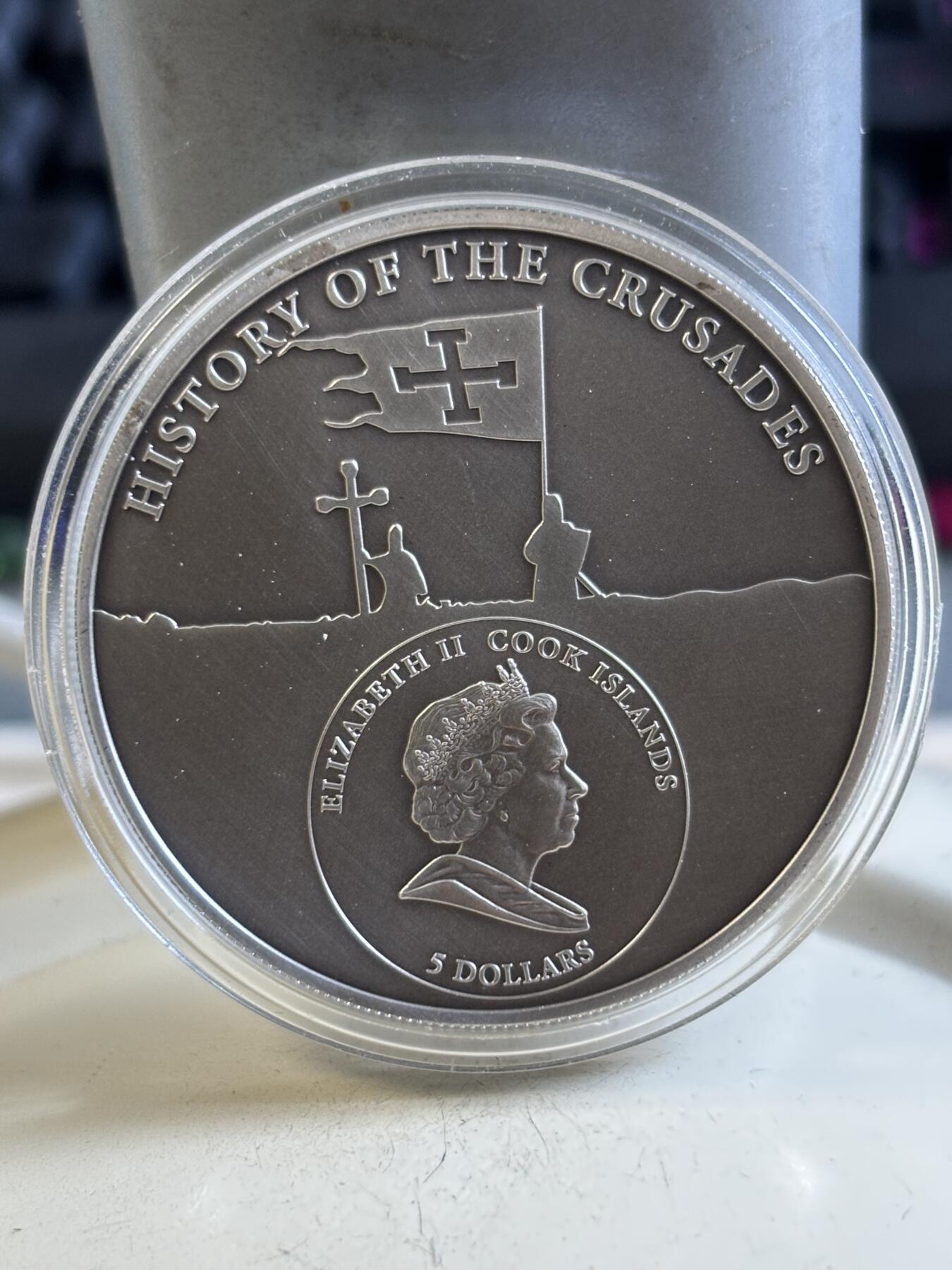 第195期拍卖 库克2010年十字军系列第三次东征战役仿古纪念银币，925银，25克，发行1000枚