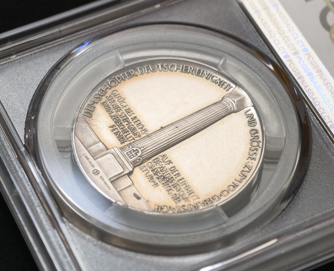 “方寸甄品”甄品场，甄臻铺-世界币章拍卖（第57期，直播拍卖），送拍享返佣金等优惠多多 PCGS-SP62 1915年德国纪念俾斯麦诞辰百年纪念银章，含高清大图，反面：中央描绘俾斯麦纪念柱，铭文，赞颂“德国统一与伟大”的历史功绩