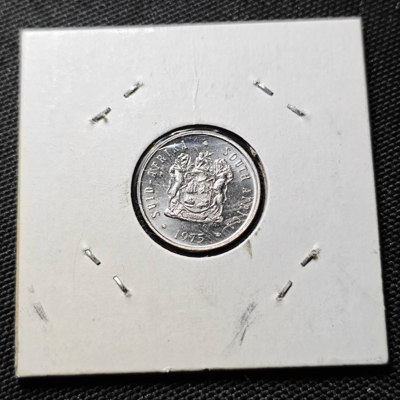 KK钱币收藏小铺  第408期 2月预留时间 周末发货  1975南非5分