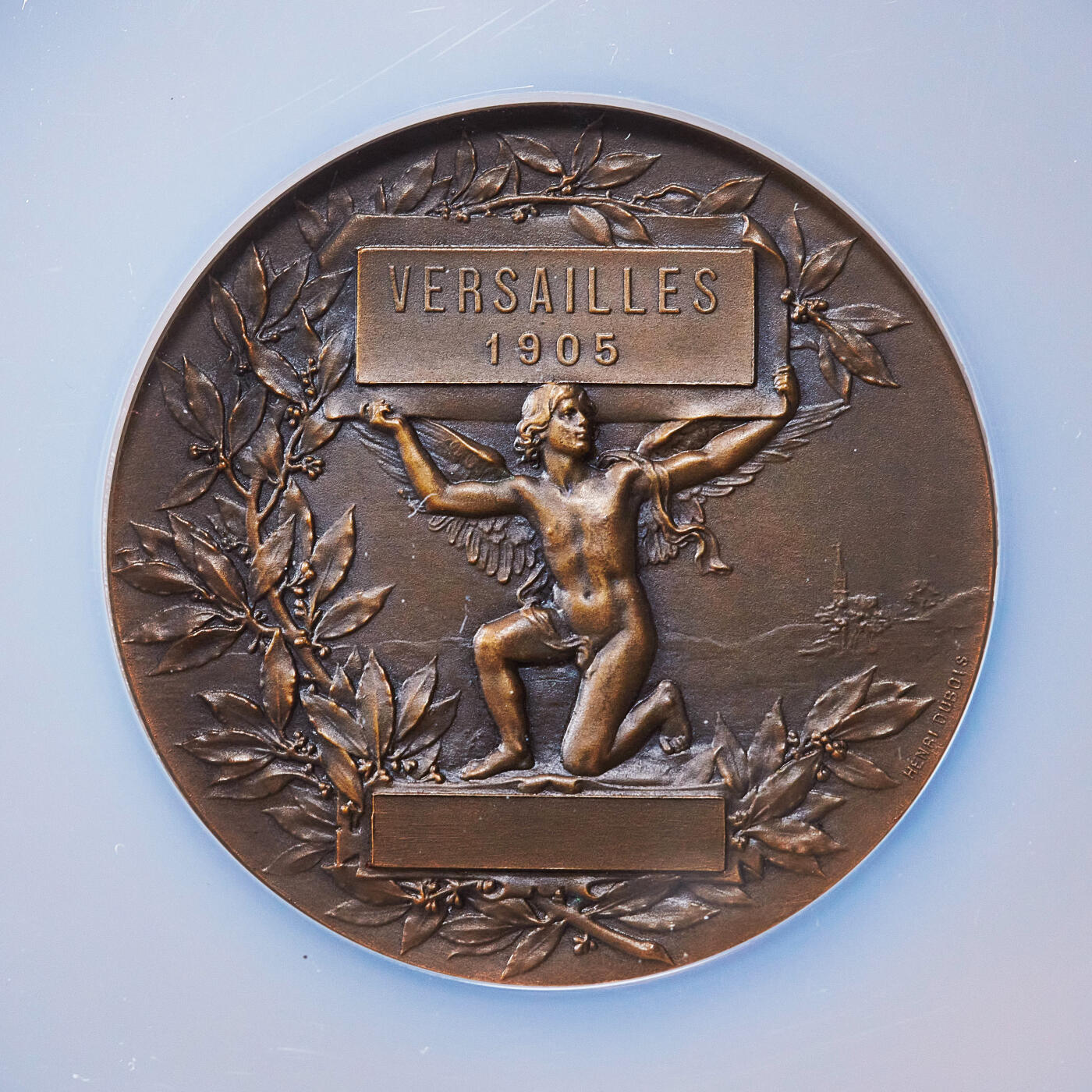 【俄甄集藏】2026年(050)04-01星期三 晚 19:30 全场包邮 法国1905年玛丽安娜头像凡尔赛历史荣耀纪念大铜章，NGC MS64，高浮雕，巧克力包浆，名家欧仁·杜皮斯作品，丰饶角铭