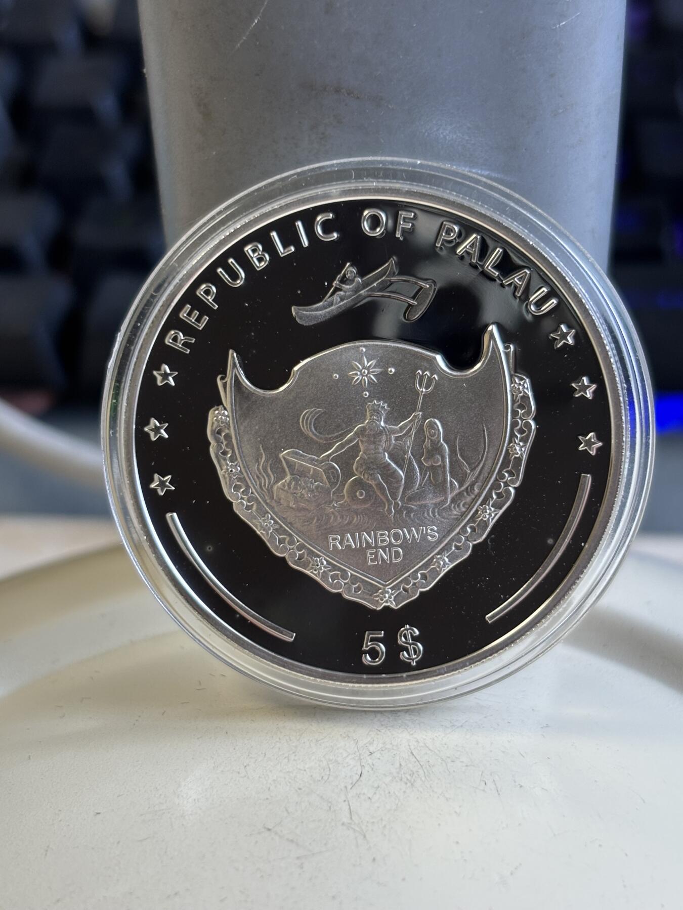 第195期拍卖 帕劳2012年（瑞士刺绣）幸福的小熊精制银币925银，20克 ，发行2012枚，有氧化