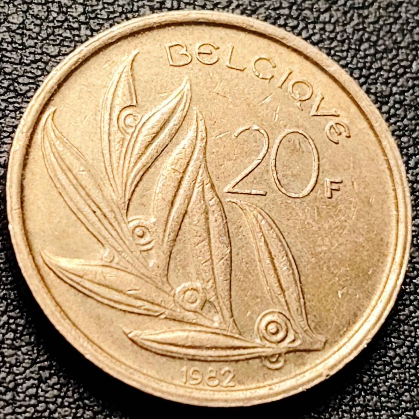 泉币菌-第216场-拍品多 请提前出价 。