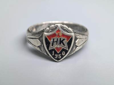 小驴勋章奖章收藏3月28日周六晚六点拍卖（珍爱和平，收藏战争，铭记历史，勿忘国耻，忠党爱国。有偿代拍，送拍规则在简介最后，参拍须阅读规则后再参拍，关系到运费包装发货时效真假辨别等关键信息，拍卖时不再发原图，看大图店主微信码在拍卖店铺介绍里） - 芬兰学院戒指，银质珐琅，内打银标厂标等，手刻年份姓名