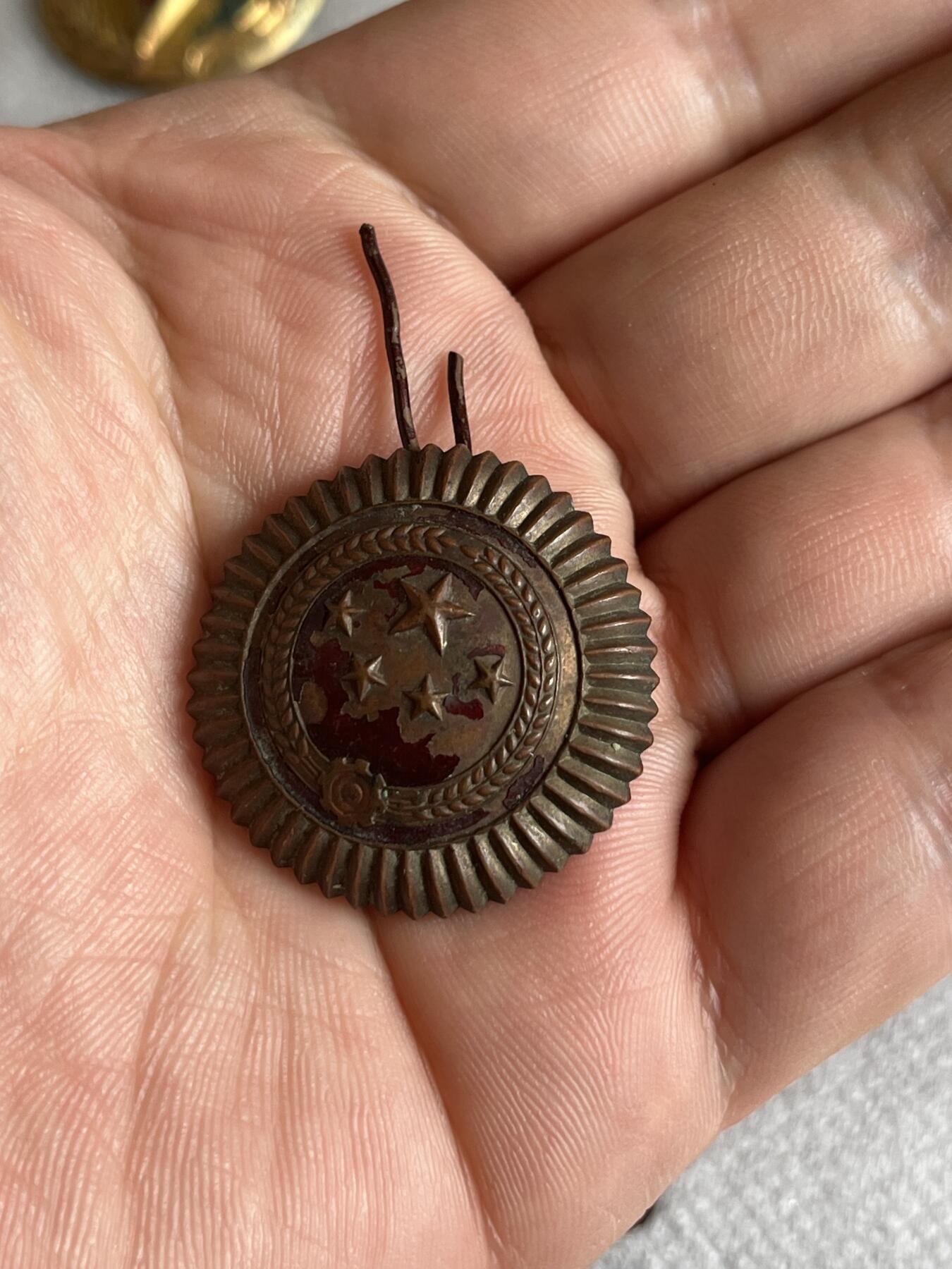 社会主义国家徽章小拍 五十年代铜帽徽