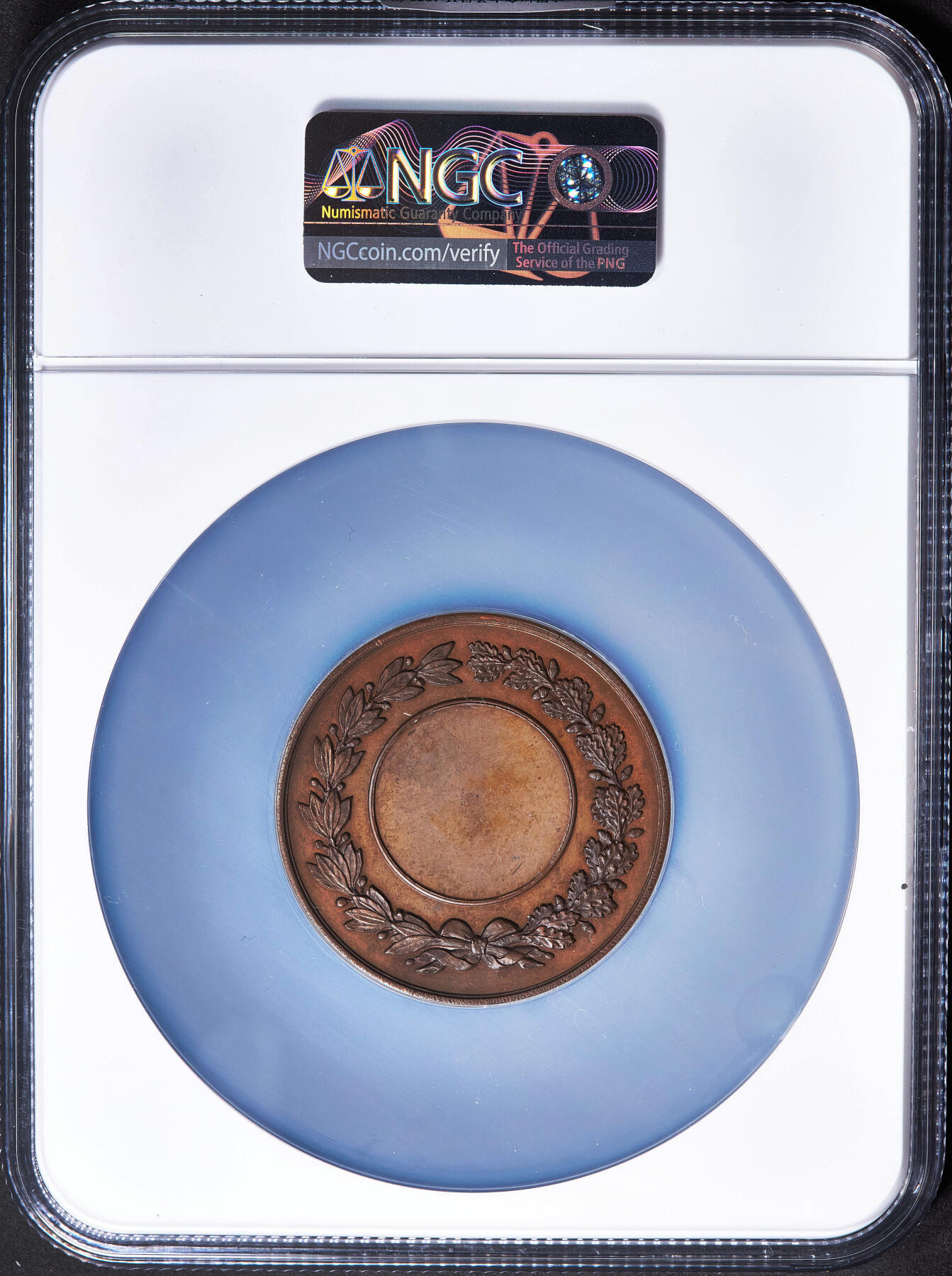 【俄甄集藏】2026年(050)04-01星期三 晚 19:30 全场包邮 法属加拿大1872年纪念法属圣昆廷射击节大铜章，NGC MS61，巧克力包浆，直径51mm，非常稀有的殖民地射击节大铜章，重：63.2克