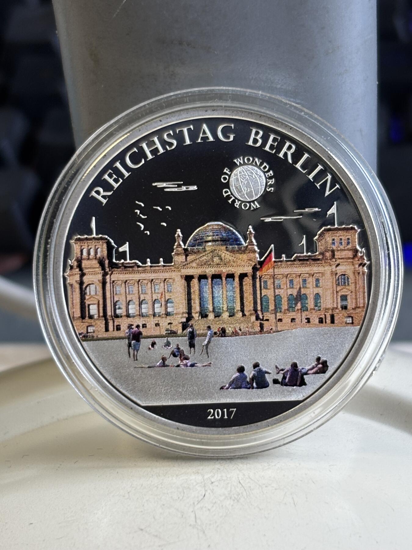 第195期拍卖  帕劳2017年世界文化遗产之柏林议会大厦5元彩色精制银币，20克，925银