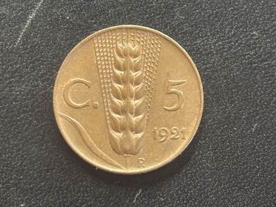 邮泉阁邮票限时拍卖第四十四场 （邮票在国外，请付邮费6元） - 意大利维克托·伊曼纽尔三世国王1921年5分