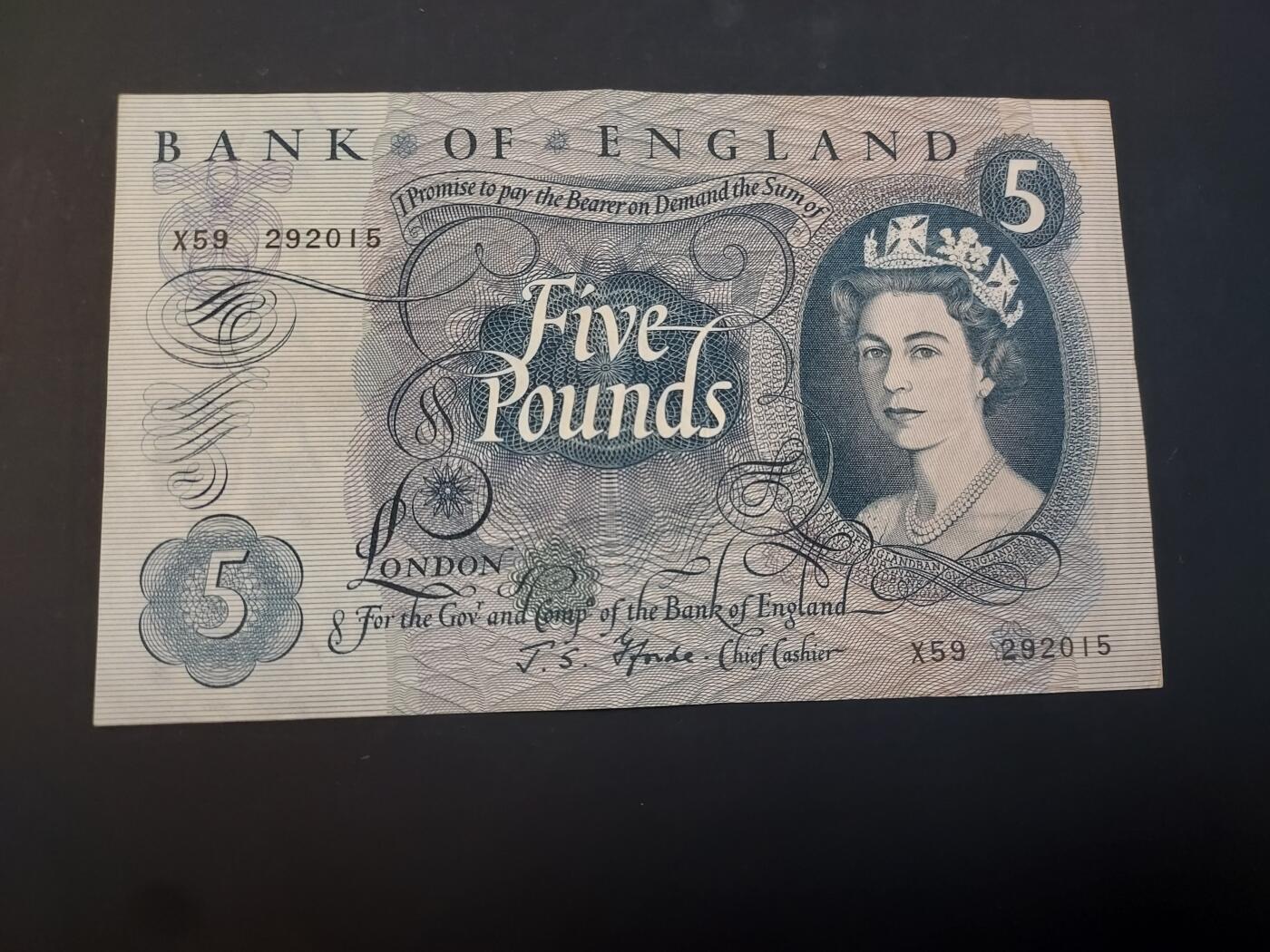 博彦收藏    4月1日 8点 钱币专场 英国女皇旧版5镑 流通好品