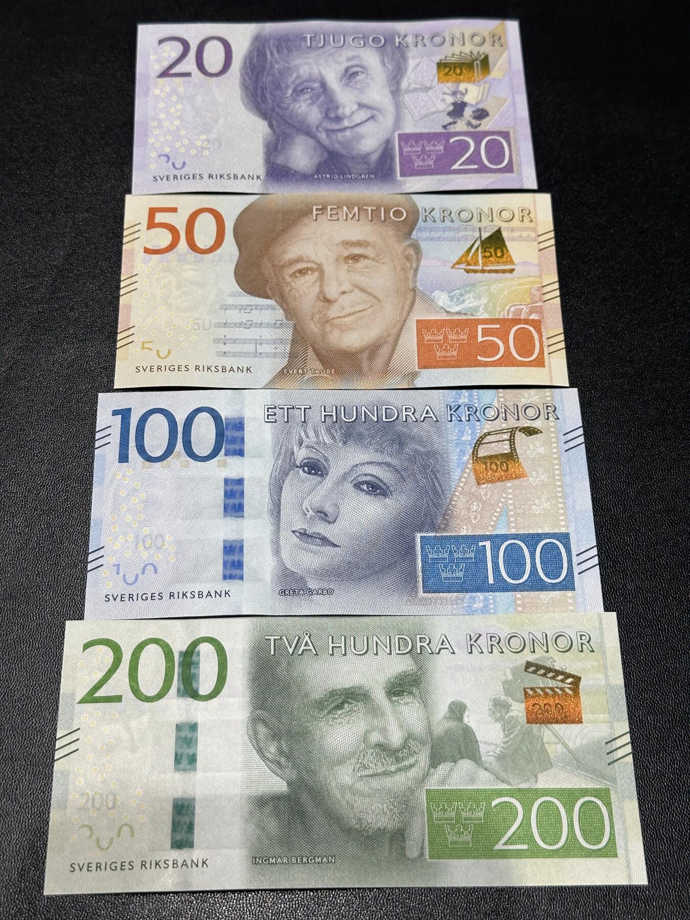 《外钞收藏家》第六百二十一期（精选场）（长期征集拍品、欢迎藏友们联系合作） 瑞典最新版20-200克朗 四张一起 全新UNC