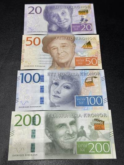 《外钞收藏家》第六百二十一期（精选场）（长期征集拍品、欢迎藏友们联系合作） - 瑞典最新版20-200克朗 四张一起 全新UNC