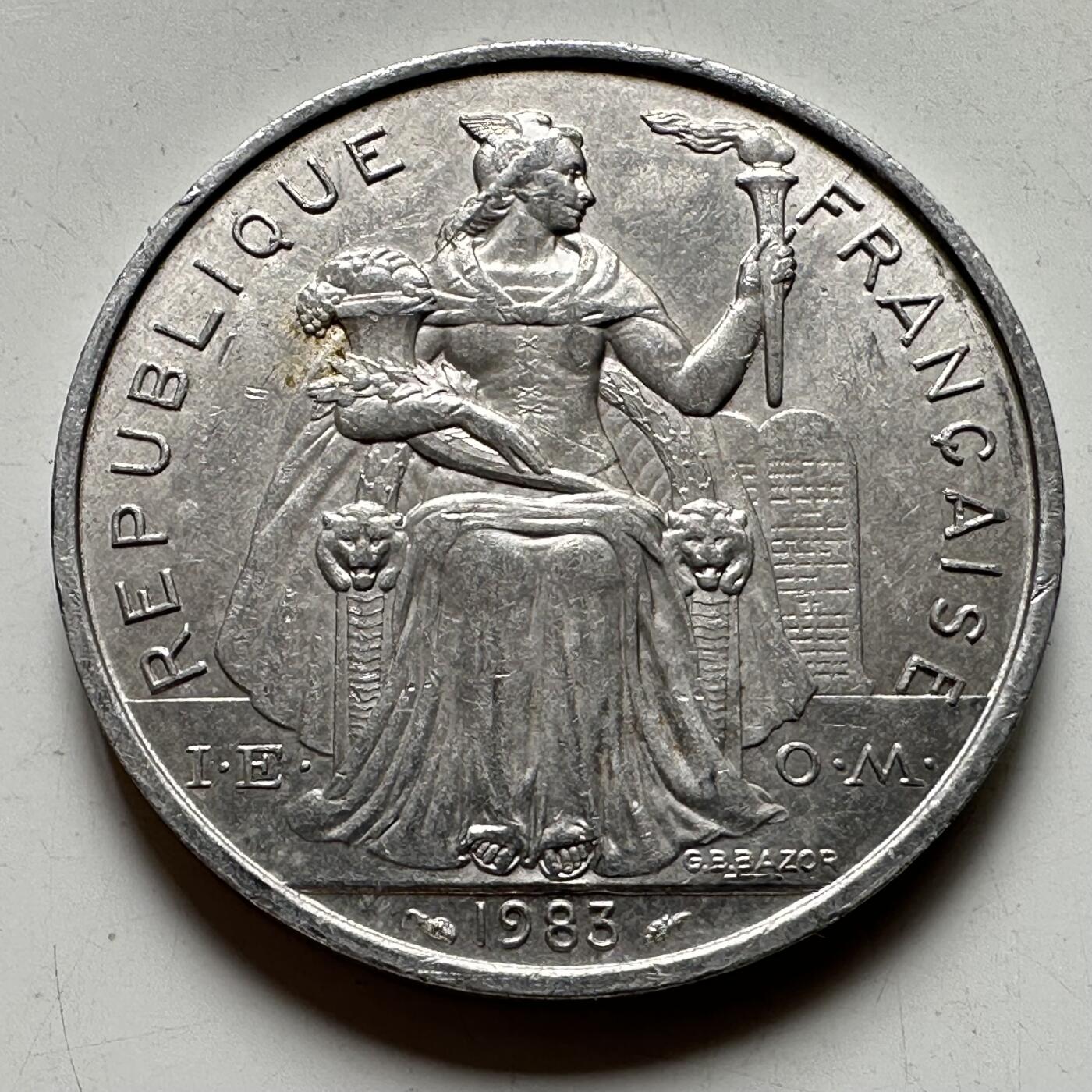 🌹外币初藏🌹🐯2026年第34场   每周二四六晚8️⃣点 接代拍 新喀里多尼亚 1983年5法朗