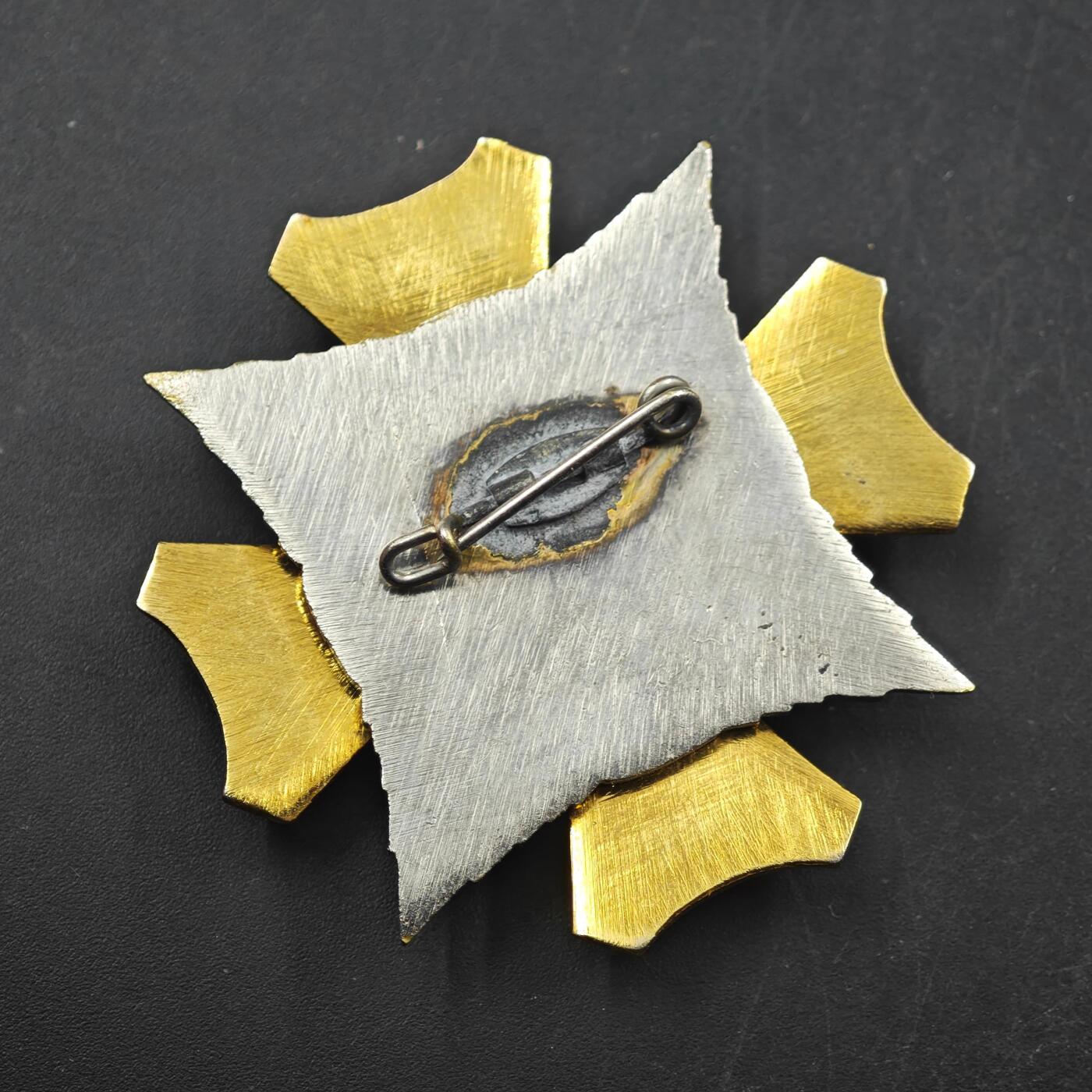 3月28日结束，精品成斌徽章钱币专场（明天继续更新）