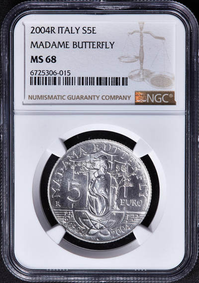 【俄甄集藏】2026年(050)04-01星期三 晚 19:30 全场包邮 - 意大利2004年R版纪念普契尼歌剧名作《蝴蝶夫人》米兰首演百年5欧元银币，NGC MS68，重18克，925银，发行量13500枚，背图为米兰市中心的斯卡拉大剧院