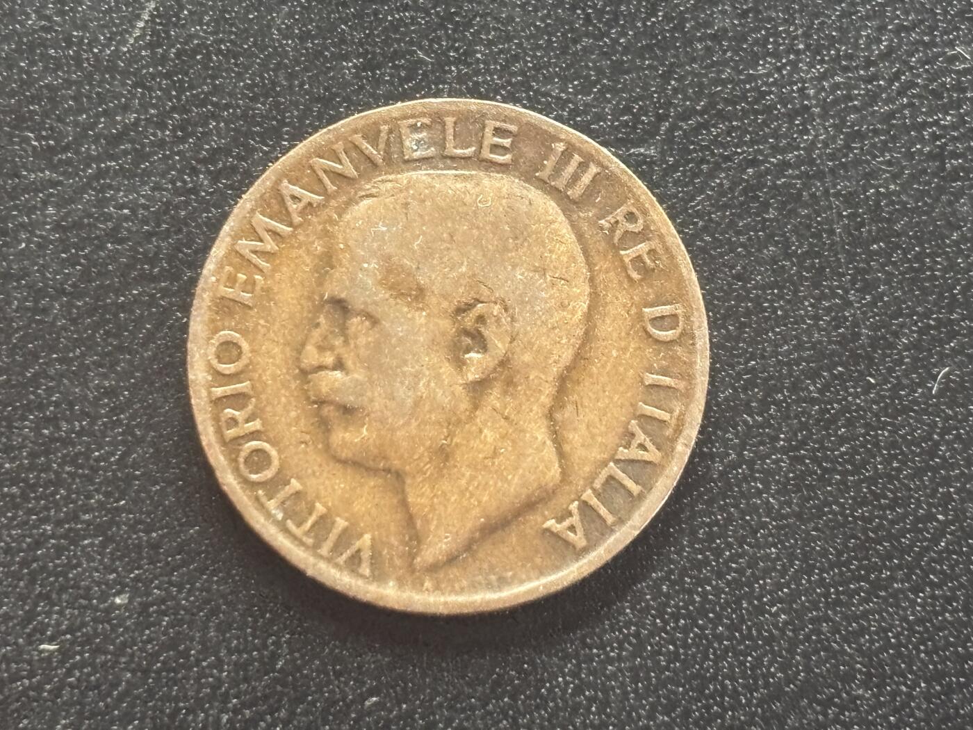 邮泉阁邮票限时拍卖第四十四场 （邮票在国外，请付邮费6元） 意大利维克托·伊曼纽尔三世国王1919年5分