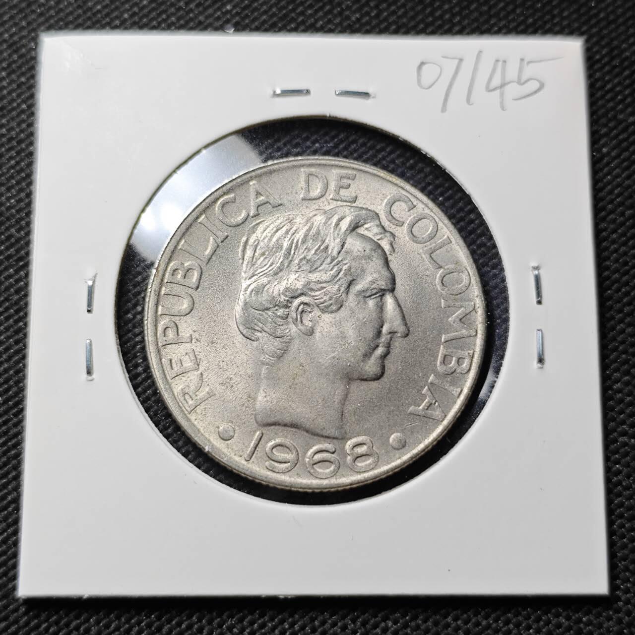 KK钱币收藏小铺  第407期 2月预留时间 周末发货  1968哥伦比亚50分 好品