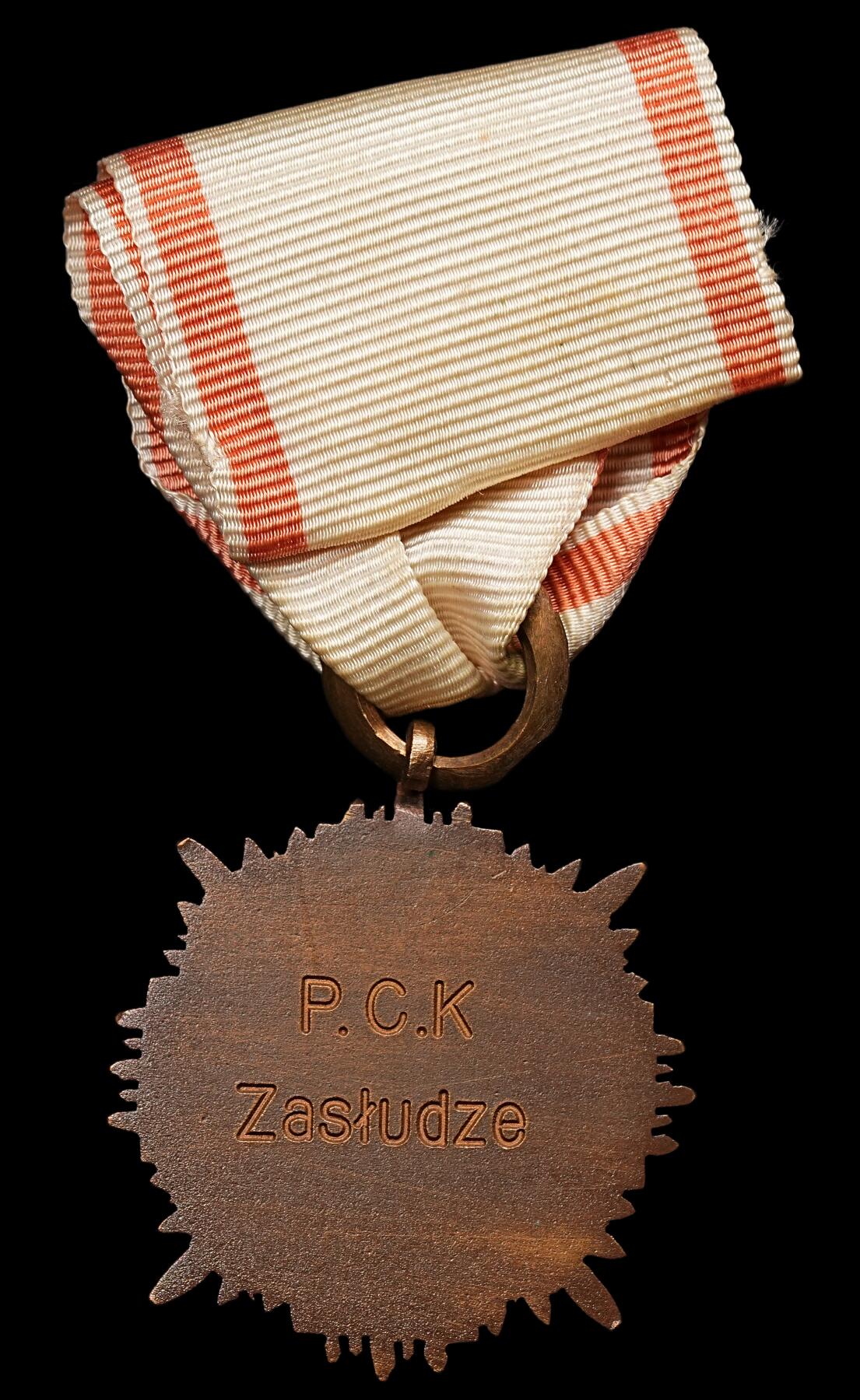 修遠堂世界钱币第109期 波兰红十字会功绩十字勋章（PCK Krzyż Zasługi），重18.67g