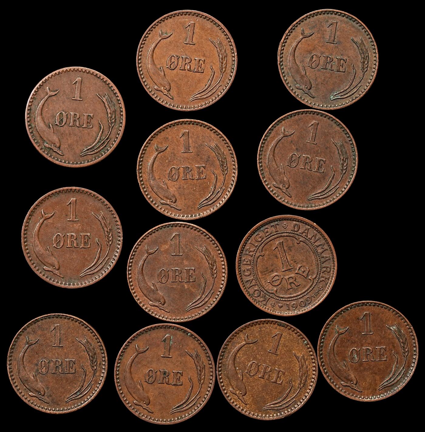 修遠堂世界钱币第109期 丹麦1欧尔铜币一组，巧克力色AU好品