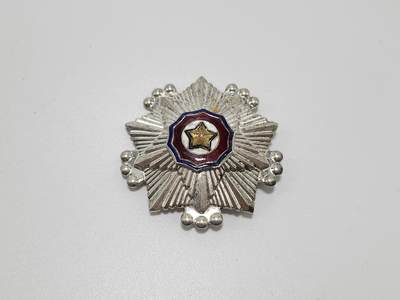 南水社第4次拍卖  - 朝鲜三级国旗勋章 背针有损 珐琅完好