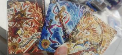 秋原瞳的小店第三十九期（老家的风，每次回去都能心灵得到治愈，吹起曾经童年那个最美好的回忆） - 卡游三国武器卡一组3张