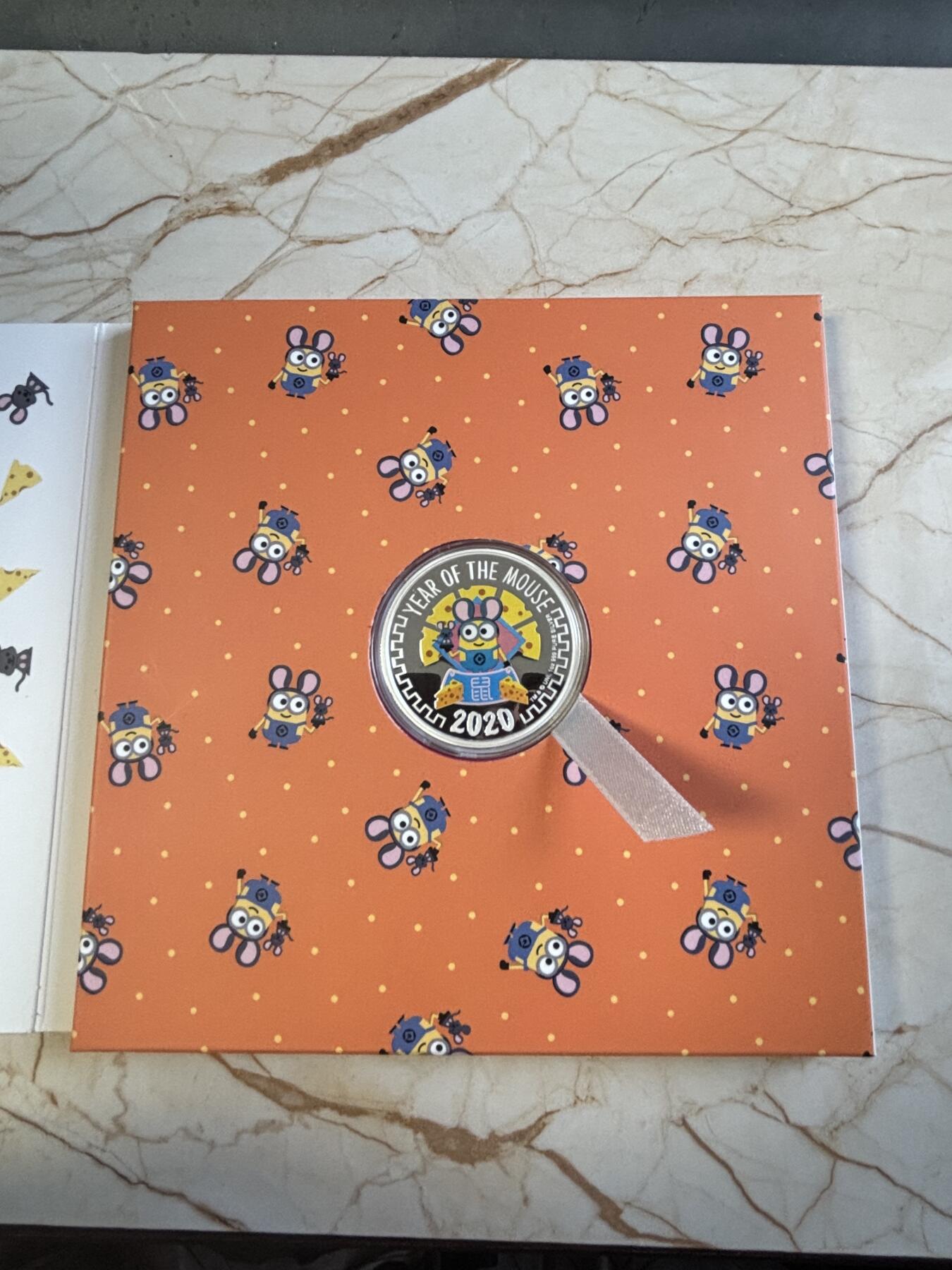 第195期拍卖 纽埃2020年小黄人中国生肖系列首枚鼠年1盎司银币，999银，发行3000枚