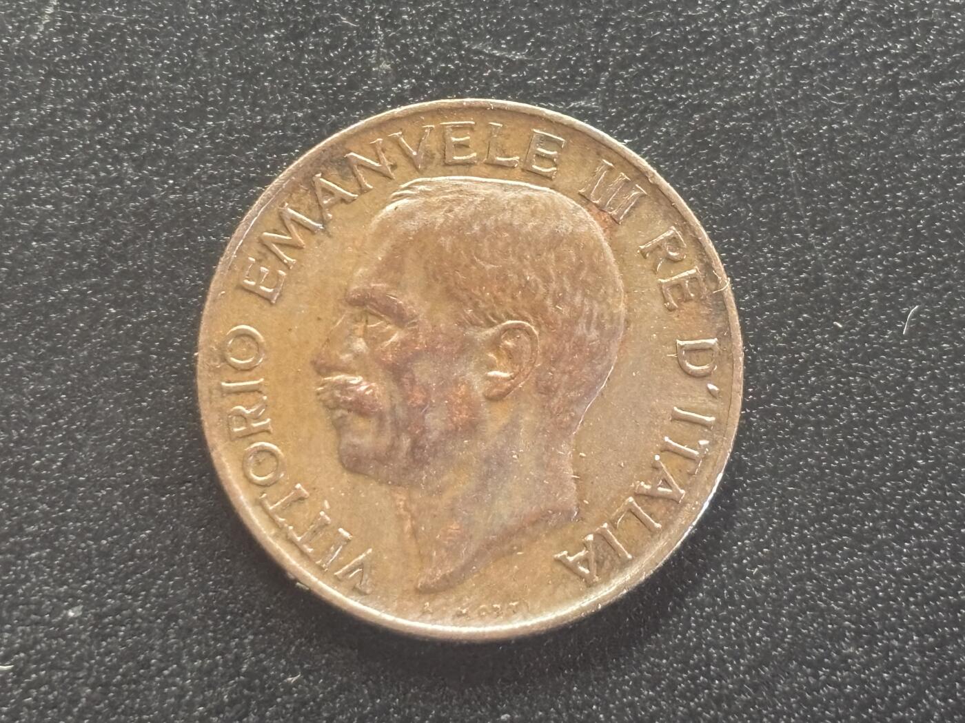 邮泉阁邮票限时拍卖第四十四场 （邮票在国外，请付邮费6元） 意大利 维克托·伊曼纽尔三世国王1925年5分