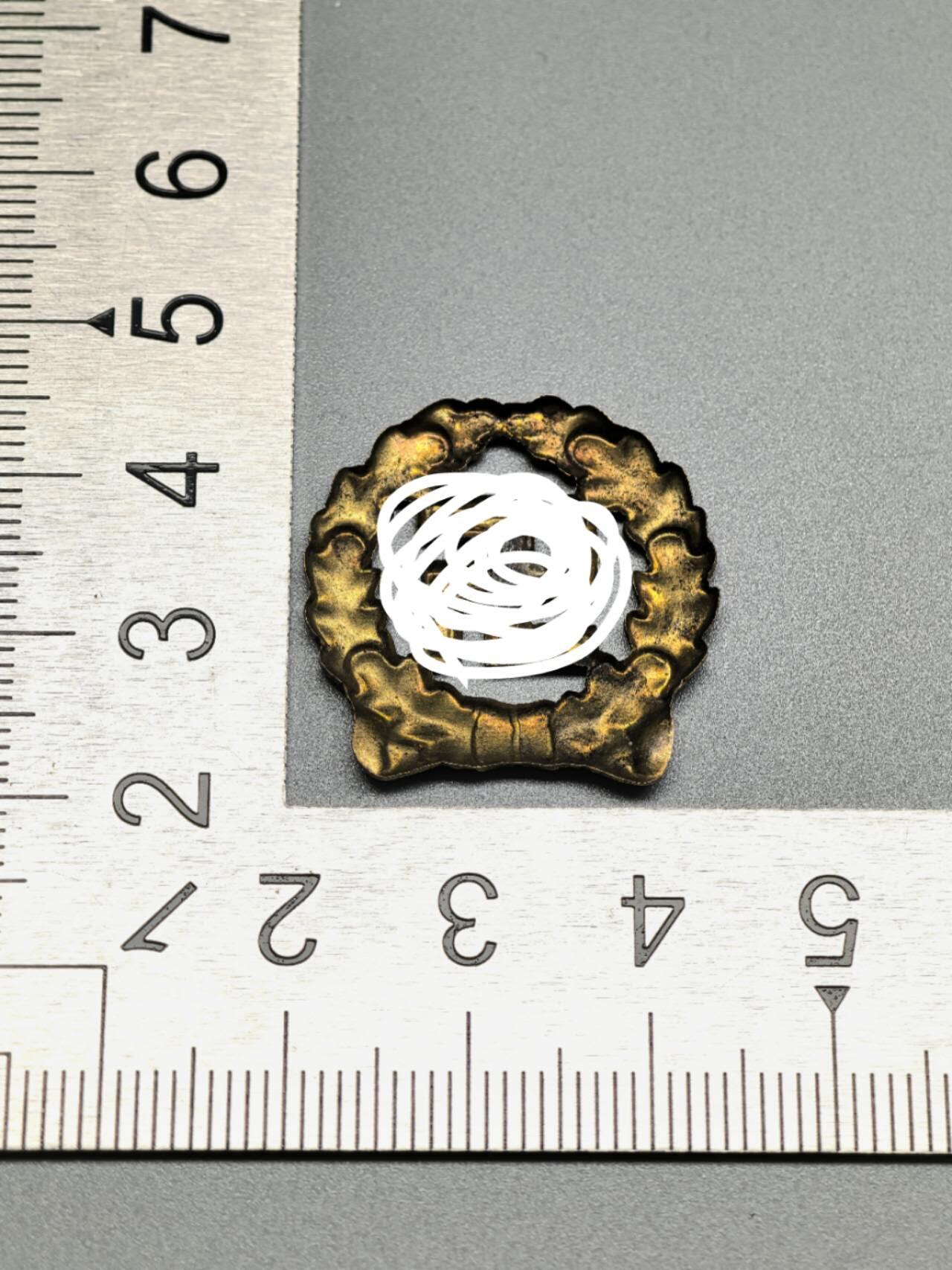 小驴勋章奖章收藏3月28日周六晚六点拍卖（珍爱和平，收藏战争，铭记历史，勿忘国耻，忠党爱国。有偿代拍，送拍规则在简介最后，参拍须阅读规则后再参拍，关系到运费包装发货时效真假辨别等关键信息，拍卖时不再发原图，看大图店主微信码在拍卖店铺介绍里） 现代工艺品 荣誉勋饰 非原品