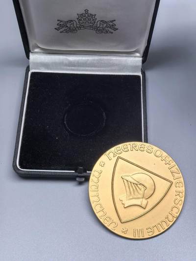 小驴勋章奖章收藏3月28日周六晚六点拍卖（珍爱和平，收藏战争，铭记历史，勿忘国耻，忠党爱国。有偿代拍，送拍规则在简介最后，参拍须阅读规则后再参拍，关系到运费包装发货时效真假辨别等关键信息，拍卖时不再发原图，看大图店主微信码在拍卖店铺介绍里） - 大铜章带个盒