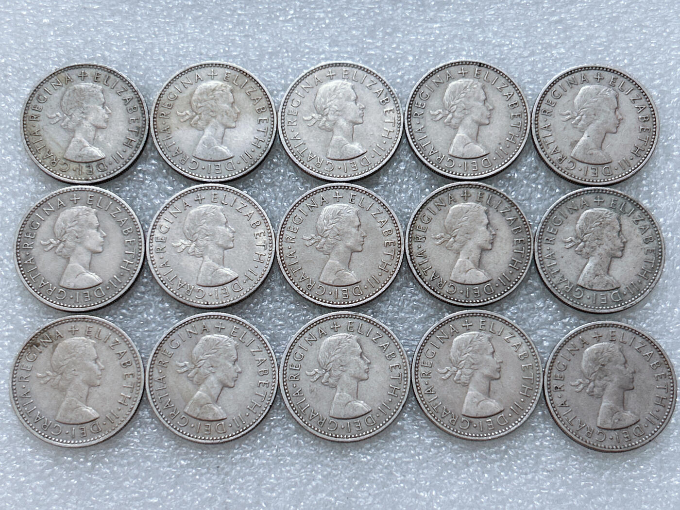 第一海外回流一元起拍收藏 散集专场  第307期 英国60年代三狮版1先令硬币 15枚