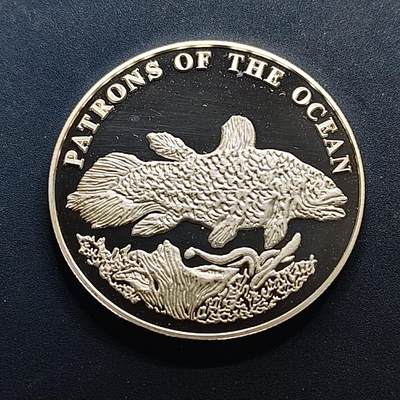 【全场包邮】纯粹捡漏拍517场 - 赞比亚2001年4000克瓦查海洋守护者系列腔棘鱼精制纪念银币【37.9毫米20克99.9%】
