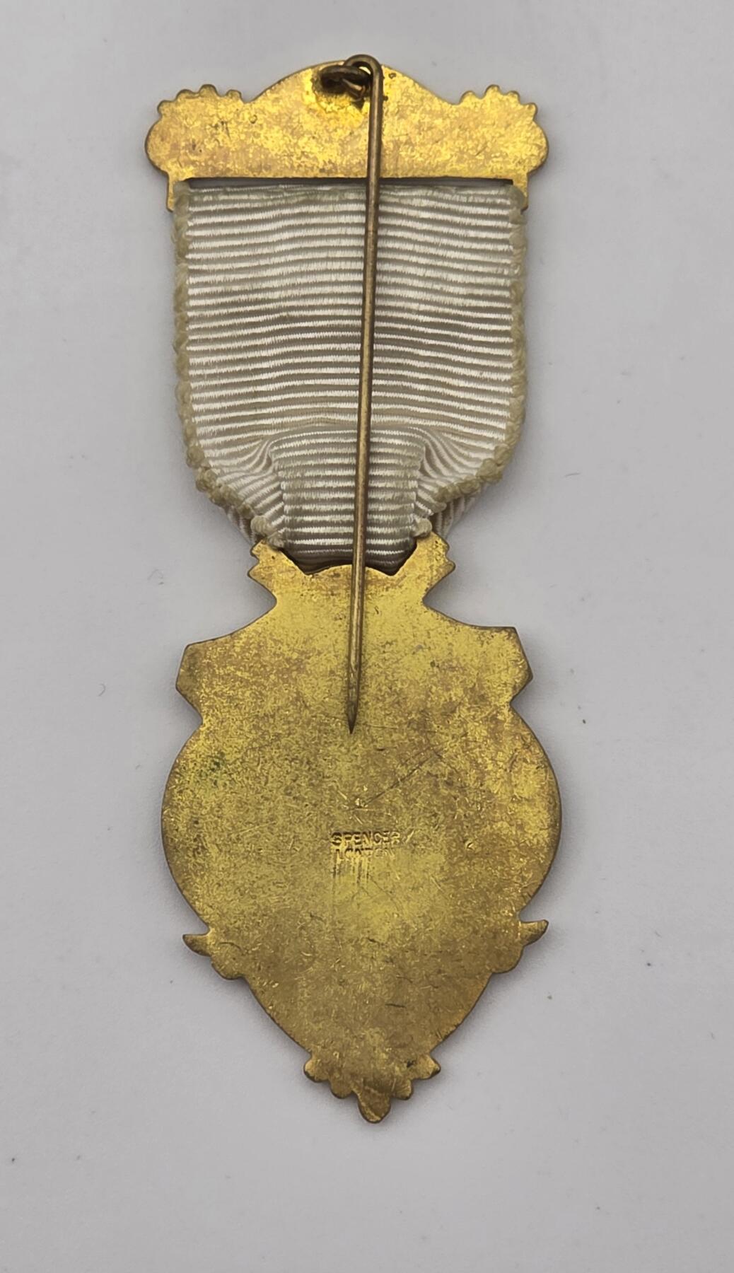 共济会拍卖专场 共济会-1951年皇家女童徽章