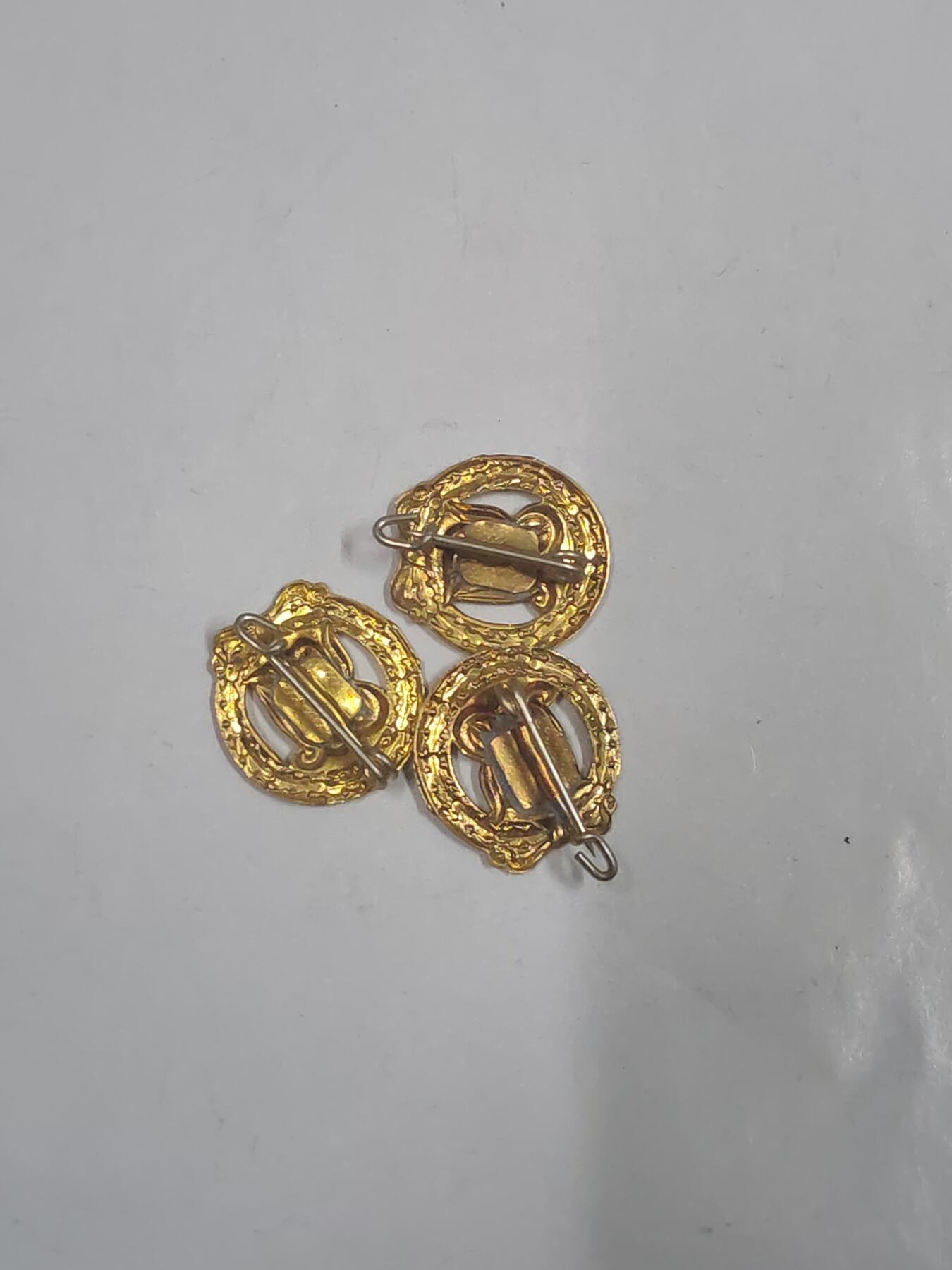 韵星假日军品类拍卖第49期 -- Rimey Holidays Militaria Auction 49 民主德国金级体育技能证章mini一组