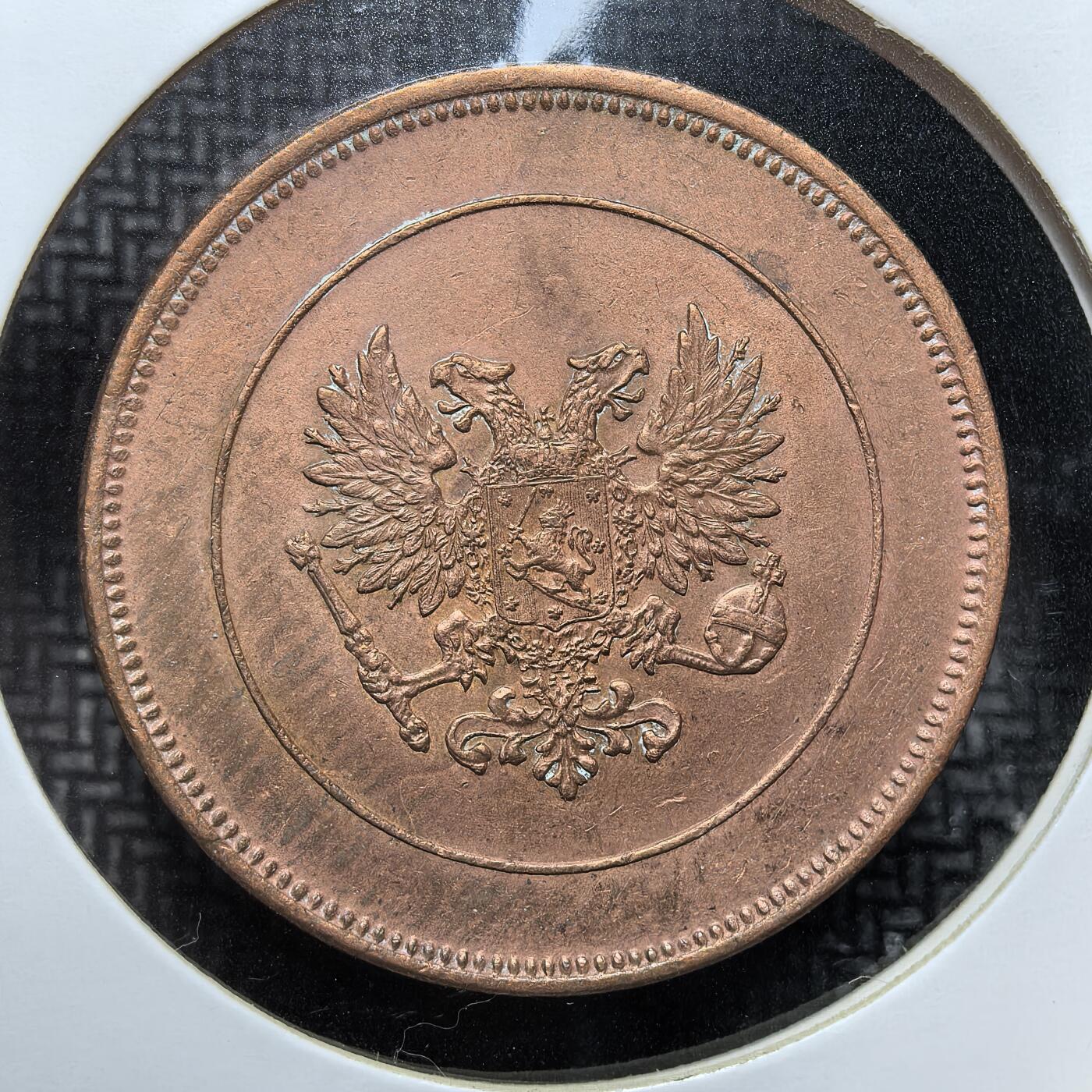 外国优质老铜币银币苏联纪念章，每周六晚九点倒数截拍，满百包邮可寄存，持续收拍 俄占芬兰流亡政府1917 年10 盆尼铜币，双面图案清晰，双头鹰国徽与橡叶纹饰精美，年份完整，铜色包浆温润，是沙俄末期芬兰币的收藏佳品。