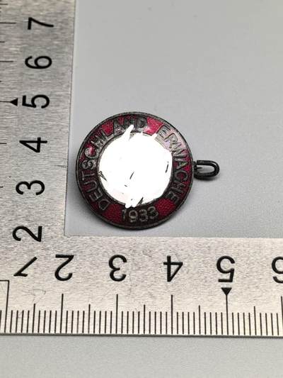 小驴勋章奖章收藏3月28日周六晚六点拍卖（珍爱和平，收藏战争，铭记历史，勿忘国耻，忠党爱国。有偿代拍，送拍规则在简介最后，参拍须阅读规则后再参拍，关系到运费包装发货时效真假辨别等关键信息，拍卖时不再发原图，看大图店主微信码在拍卖店铺介绍里） - 现代工艺品 1933年NSDAP党徽 非原品