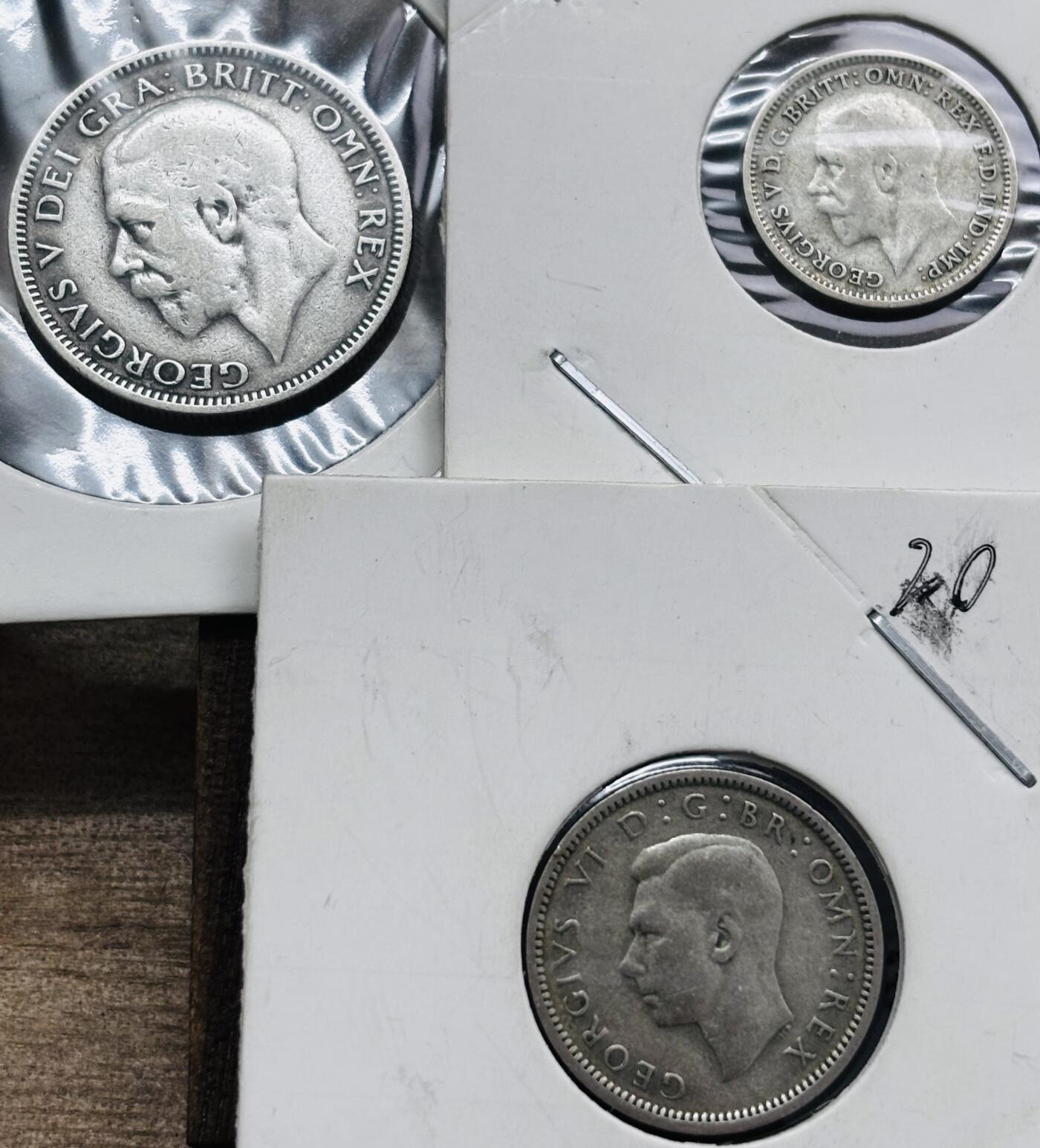 文馨钱币收藏第 298 场，长期接代拍业务 英国乔治五世，六世时期 3 便士 6 便士 1 先令银币 3 枚，5.6 克 1.4 克 2.8 克 500 银