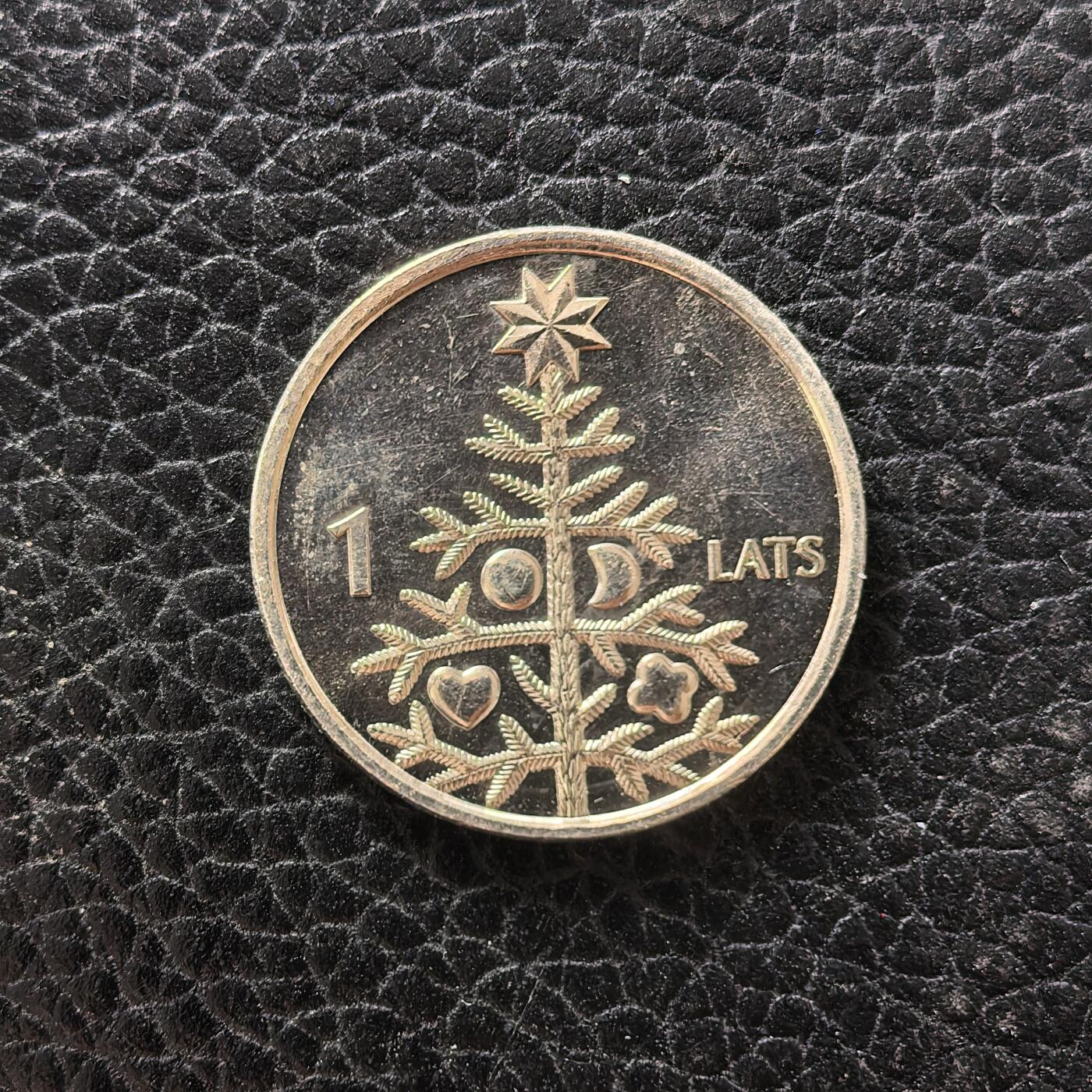 道一币馆币章第一百七十二场 拉脱维亚2009年圣诞节1拉特纪念币+立陶宛2005年皇宫重建1立特纪念币