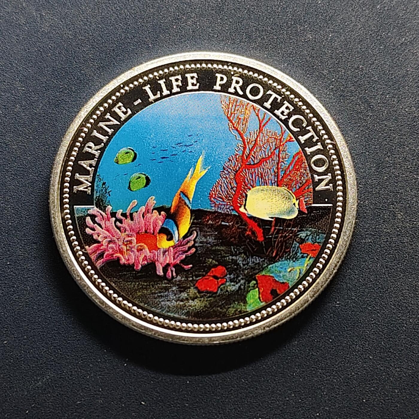 【全场包邮】纯粹捡漏拍517场 【少见】帕劳1994年5元海洋生物保护系列珊瑚礁生态彩色精制纪念银币【37.5毫米25克90%】-量10000