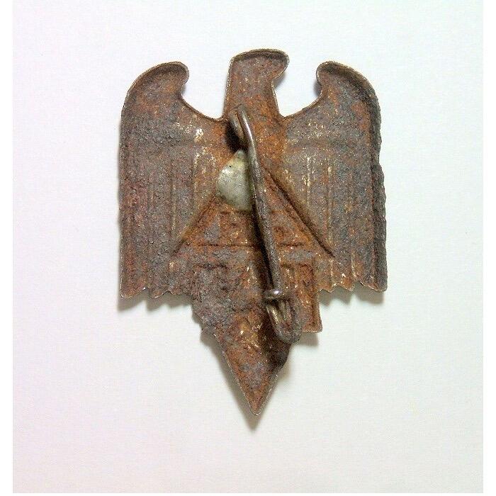 德国第三帝国1937年 元首青年团+鹰徽高浮雕精制铁章 25×35MM