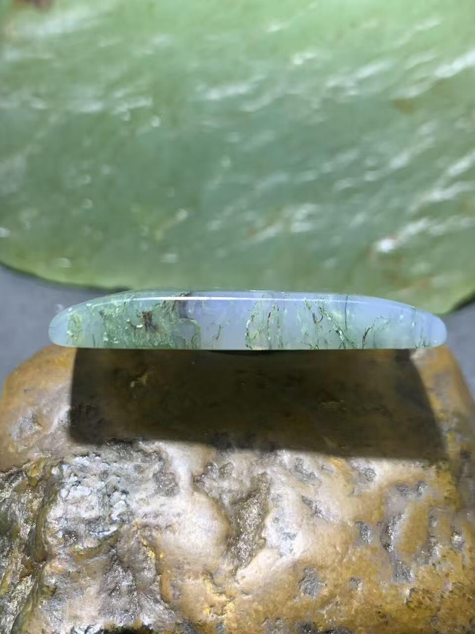 天然冰透高玉化水草玛瑙牌子一块