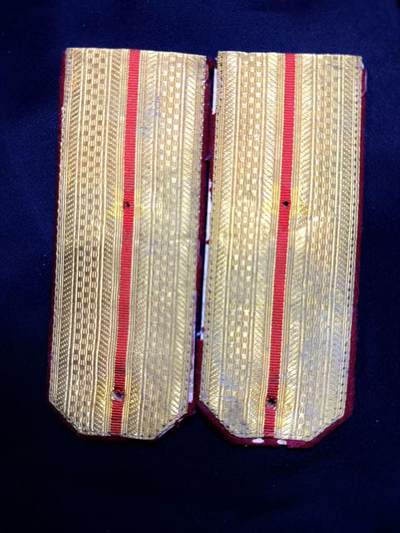 云宸嘉赏-勋臻文献佳藏优品精选场次（低佣 转发佣金红包） - su-M55式陆尉官肩章 