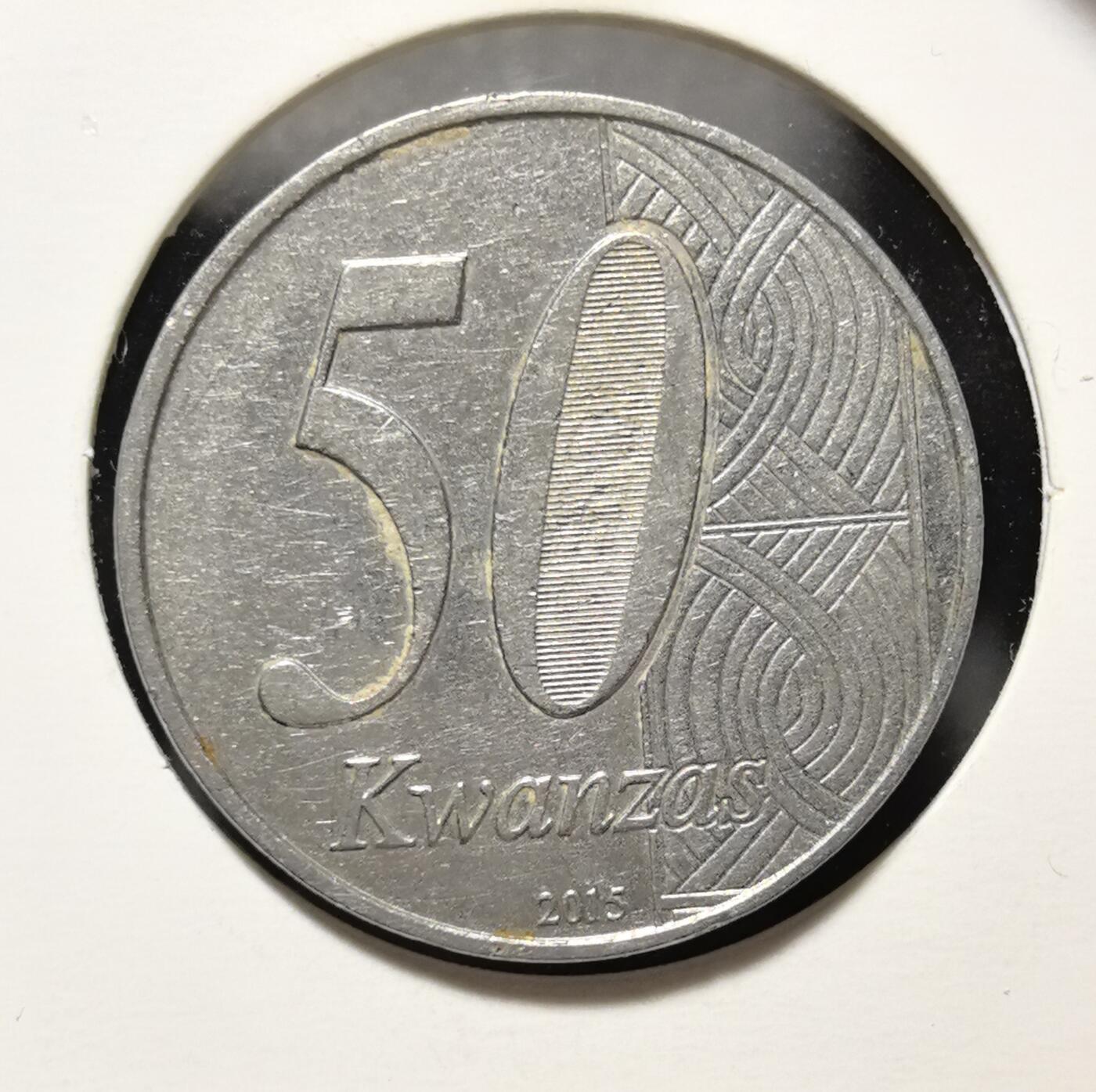 外国优质老铜币银币苏联纪念章，每周六晚九点倒数截拍，满百包邮可寄存，持续收拍 安哥拉 50 宽扎双金属纪念币，独立 40 周年主题的升旗浮雕，记录 1975-2015 年国家历程，兼具非洲现代货币设计与历史纪念价值。